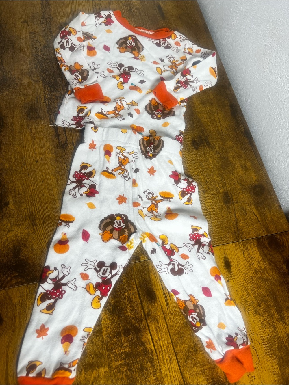 Disney White Orange Autumn Mickey & Friends Pajama Set